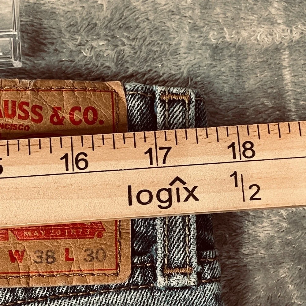 Levi's‎ 505 Jeans Mens 38 x 30 Light Wash Straight Leg Red Tab 5 Pocket Casual